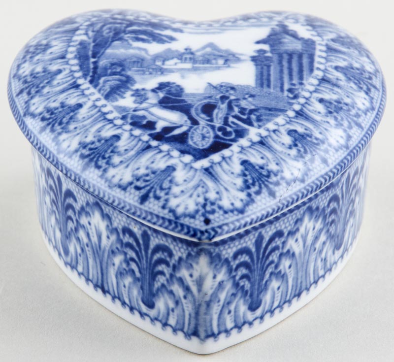 Trinket Box heart shape c1930